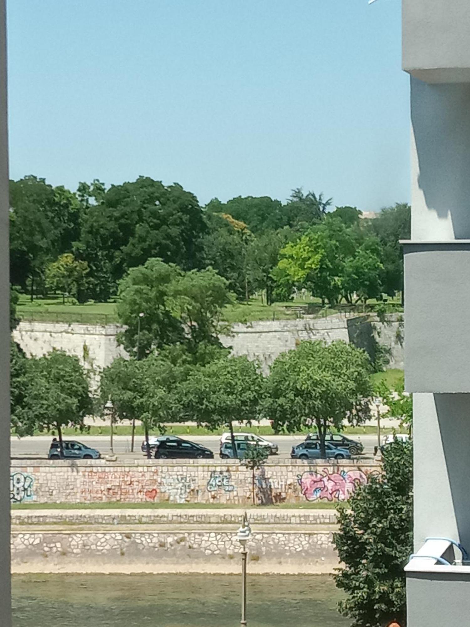 Riviera Apartments Ni Εξωτερικό φωτογραφία